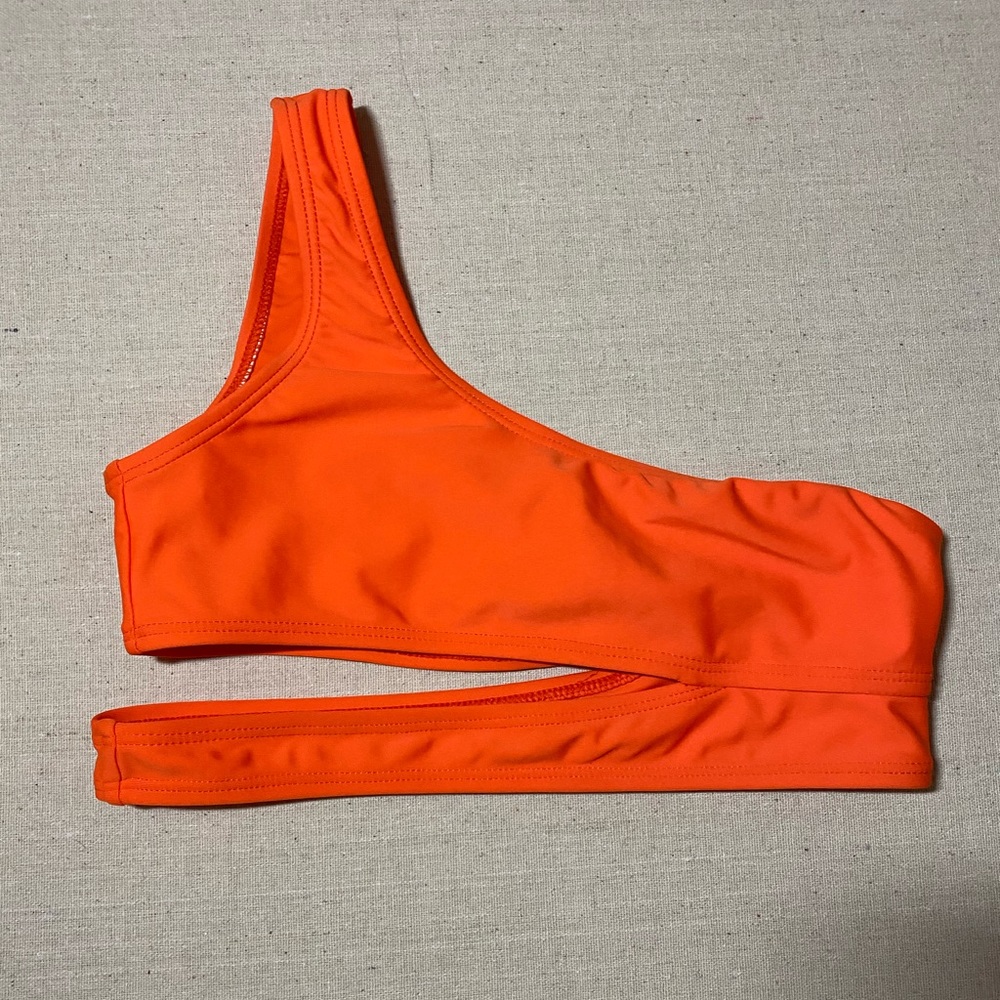 ONE SHOULDER BIKINI TOP